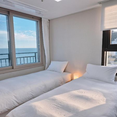 The First Ocean Songjeong Hotel Puszan Kültér fotó
