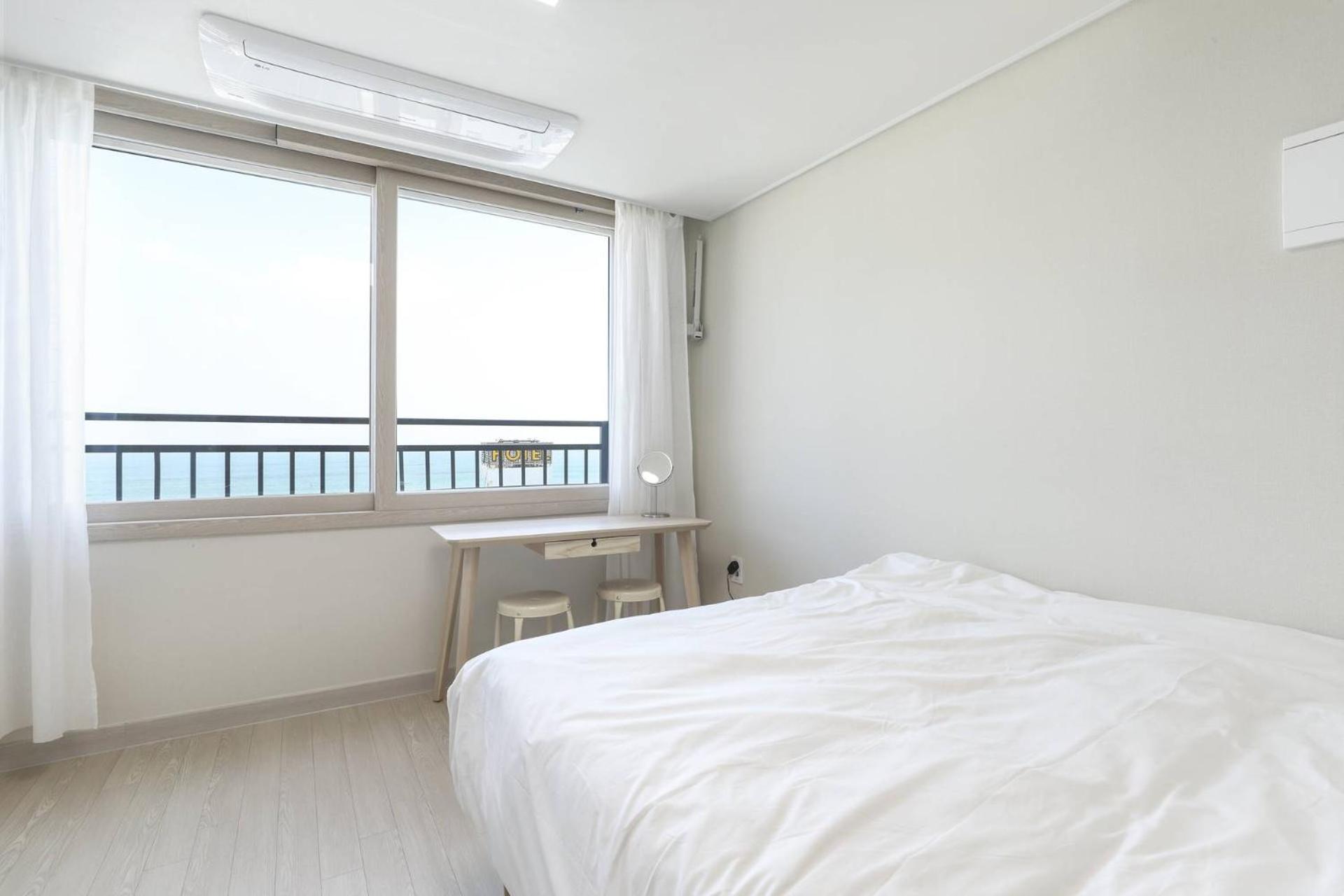 The First Ocean Songjeong Hotel Puszan Kültér fotó