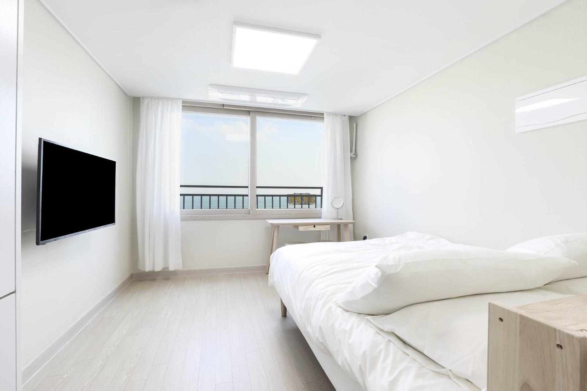The First Ocean Songjeong Hotel Puszan Kültér fotó