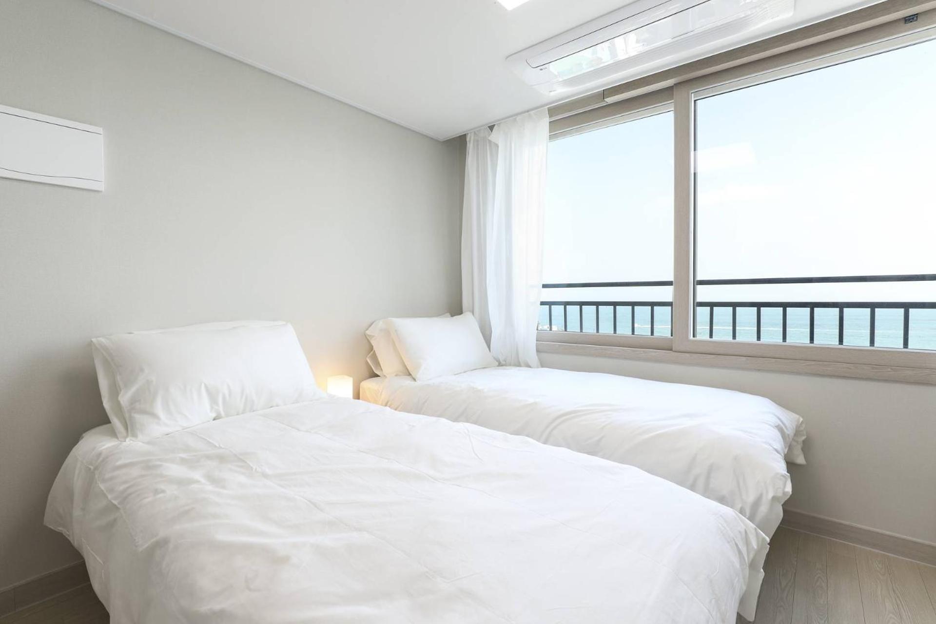 The First Ocean Songjeong Hotel Puszan Kültér fotó