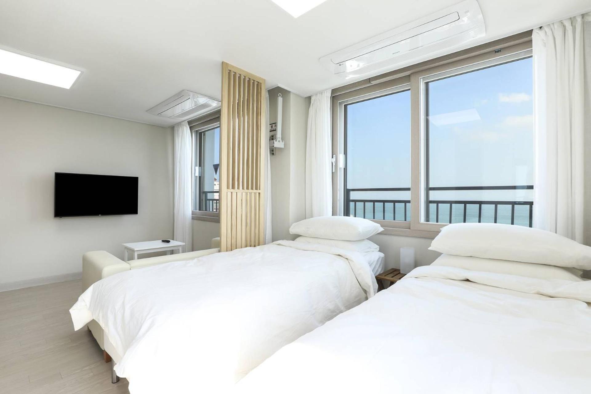 The First Ocean Songjeong Hotel Puszan Kültér fotó