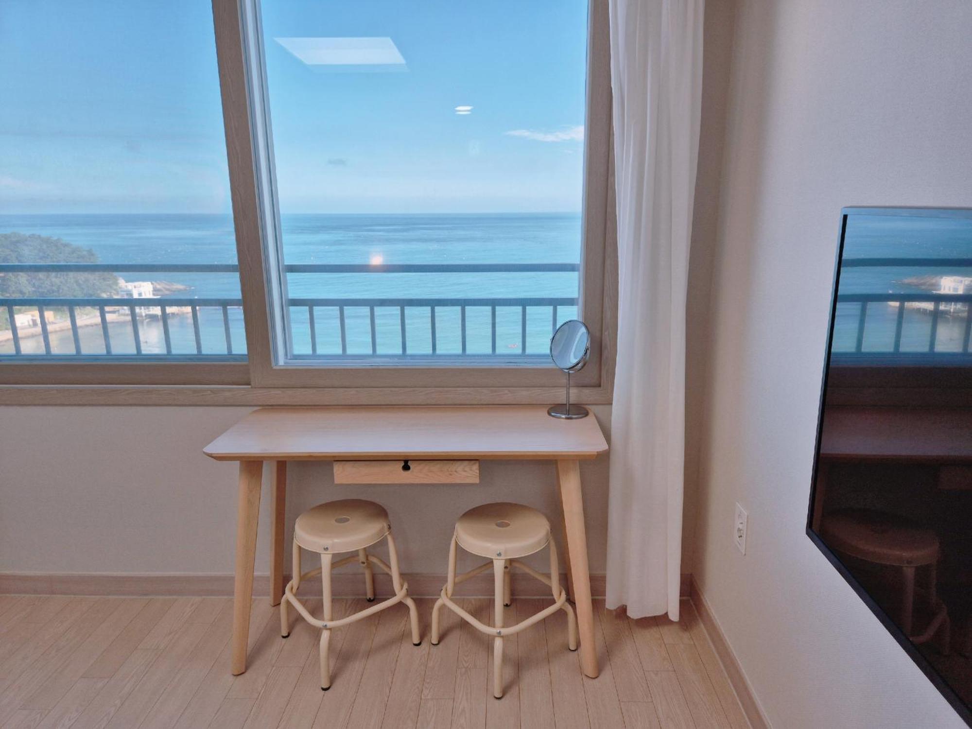 The First Ocean Songjeong Hotel Puszan Kültér fotó