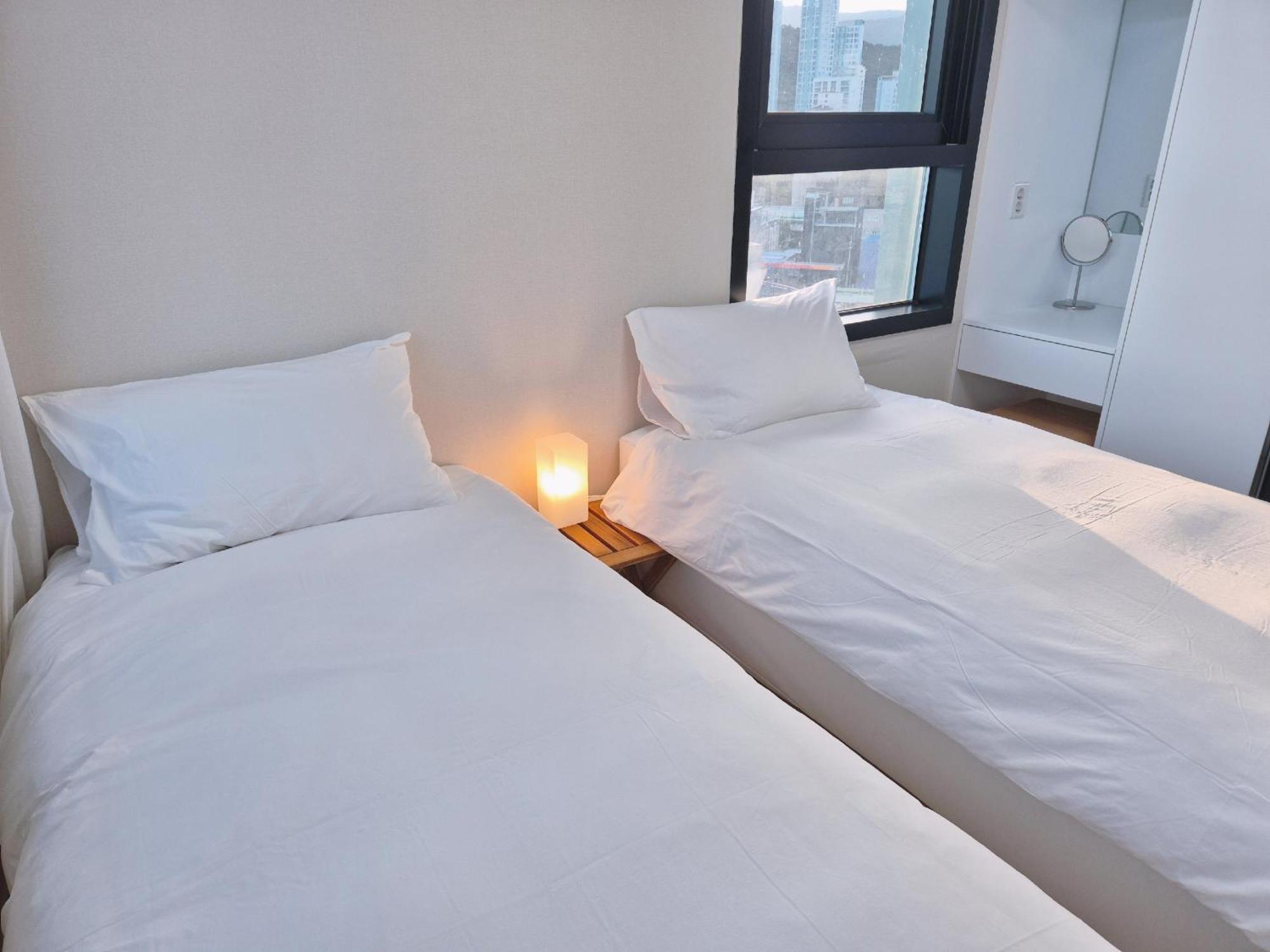 The First Ocean Songjeong Hotel Puszan Kültér fotó